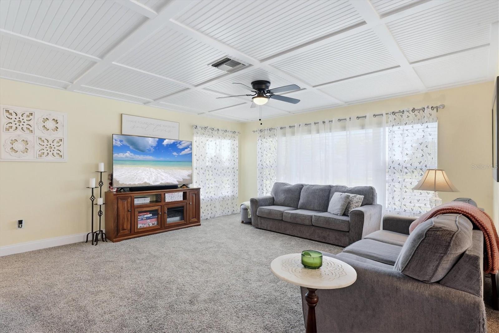 90 OAKLAND HILLS COURT