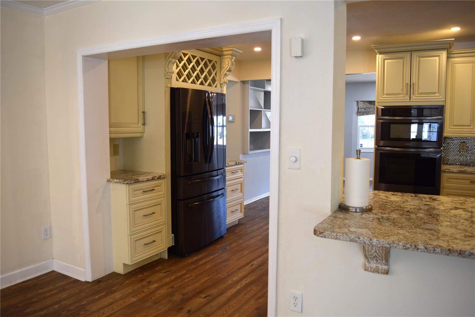FAIRVIEW ESTATES - Residential