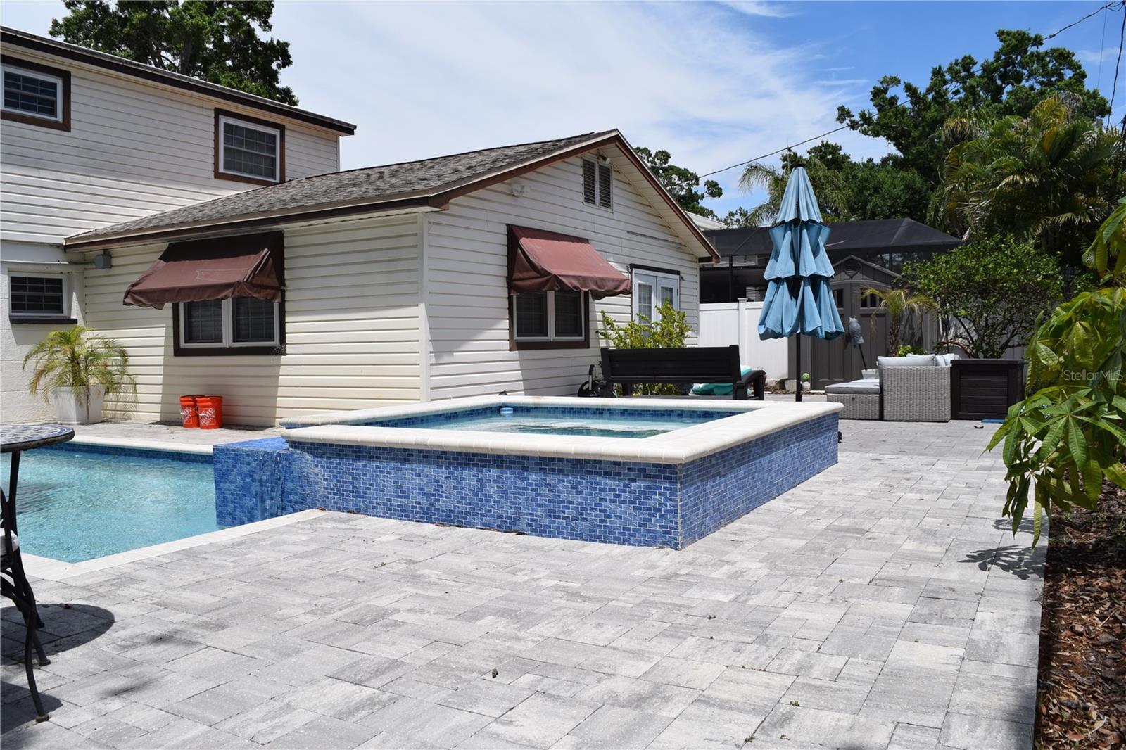 FAIRVIEW ESTATES - Residential