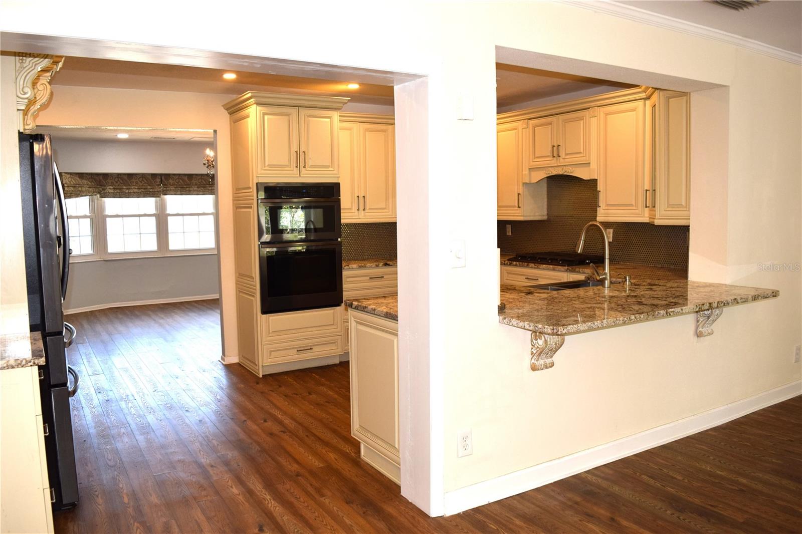 FAIRVIEW ESTATES - Residential