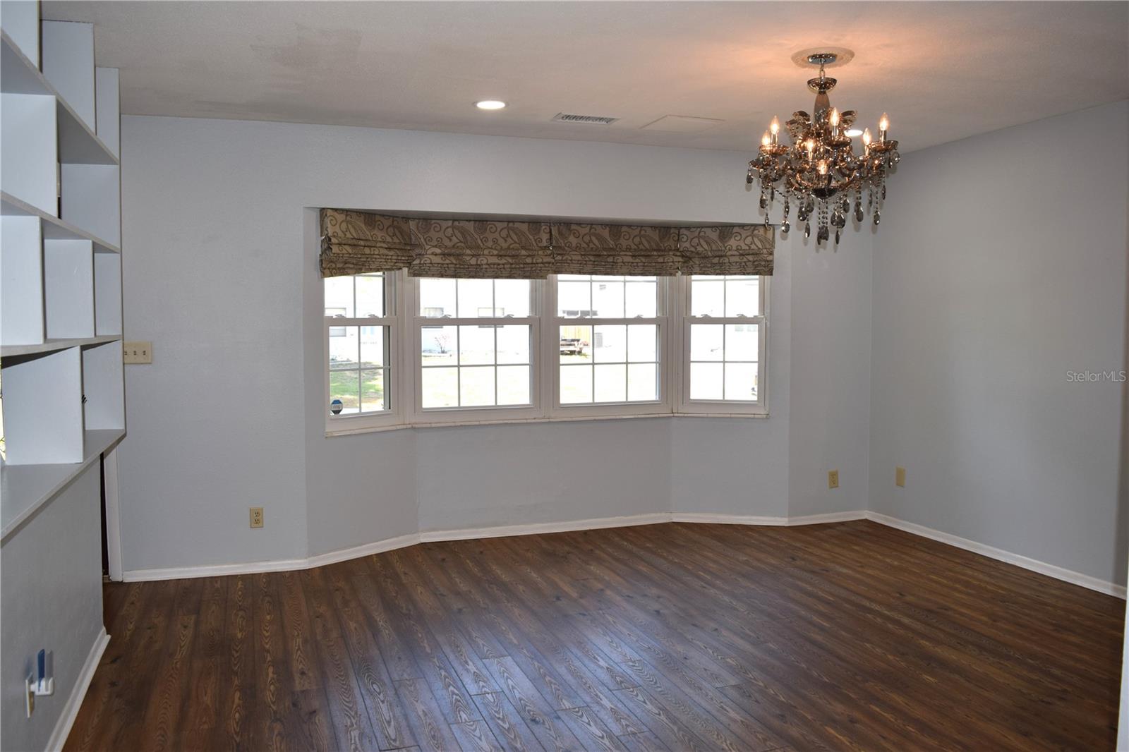 FAIRVIEW ESTATES - Residential