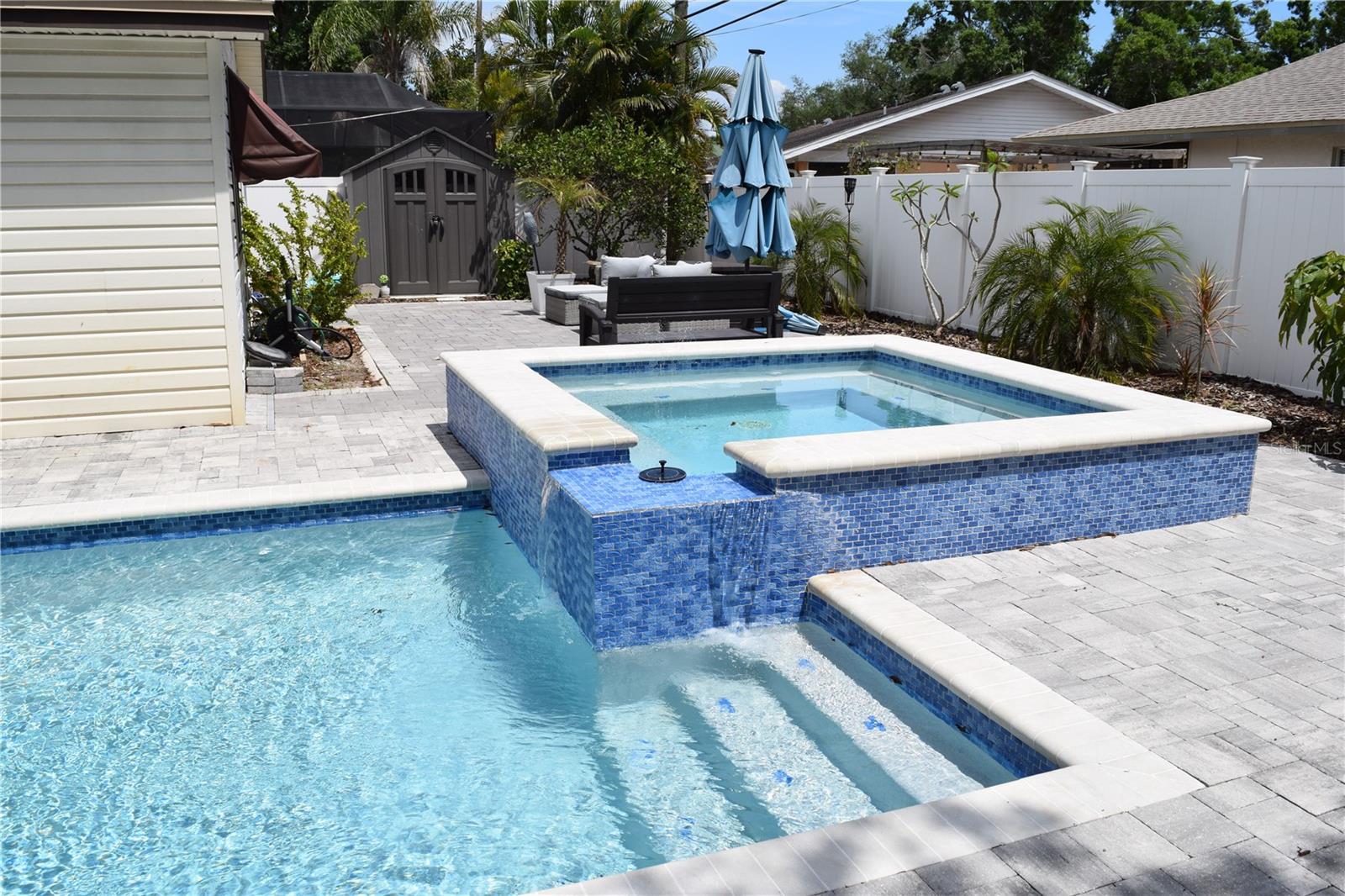 FAIRVIEW ESTATES - Residential