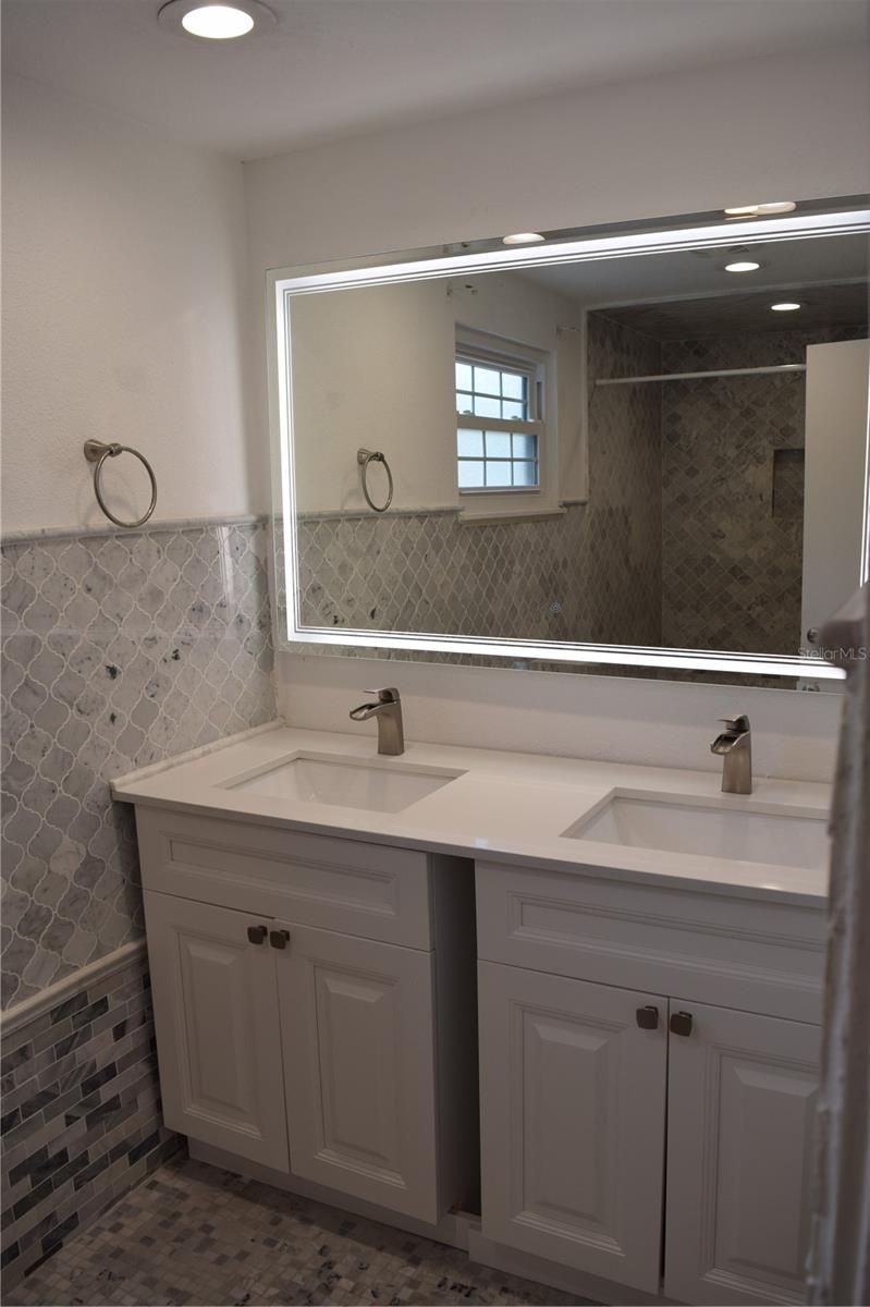 FAIRVIEW ESTATES - Residential