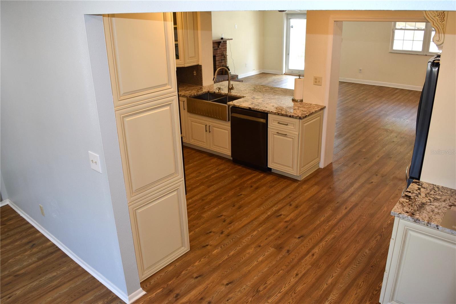 FAIRVIEW ESTATES - Residential