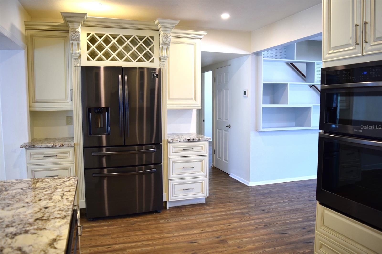 FAIRVIEW ESTATES - Residential
