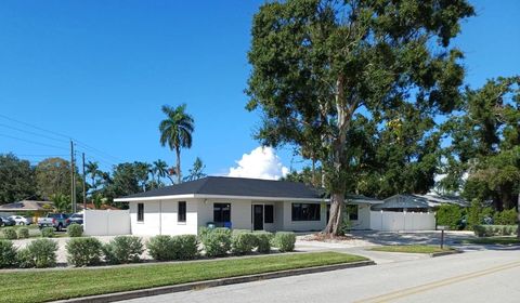 Photo of 2506 18th Avenue W, Bradenton, FL 34205 (MLS # O6347717)