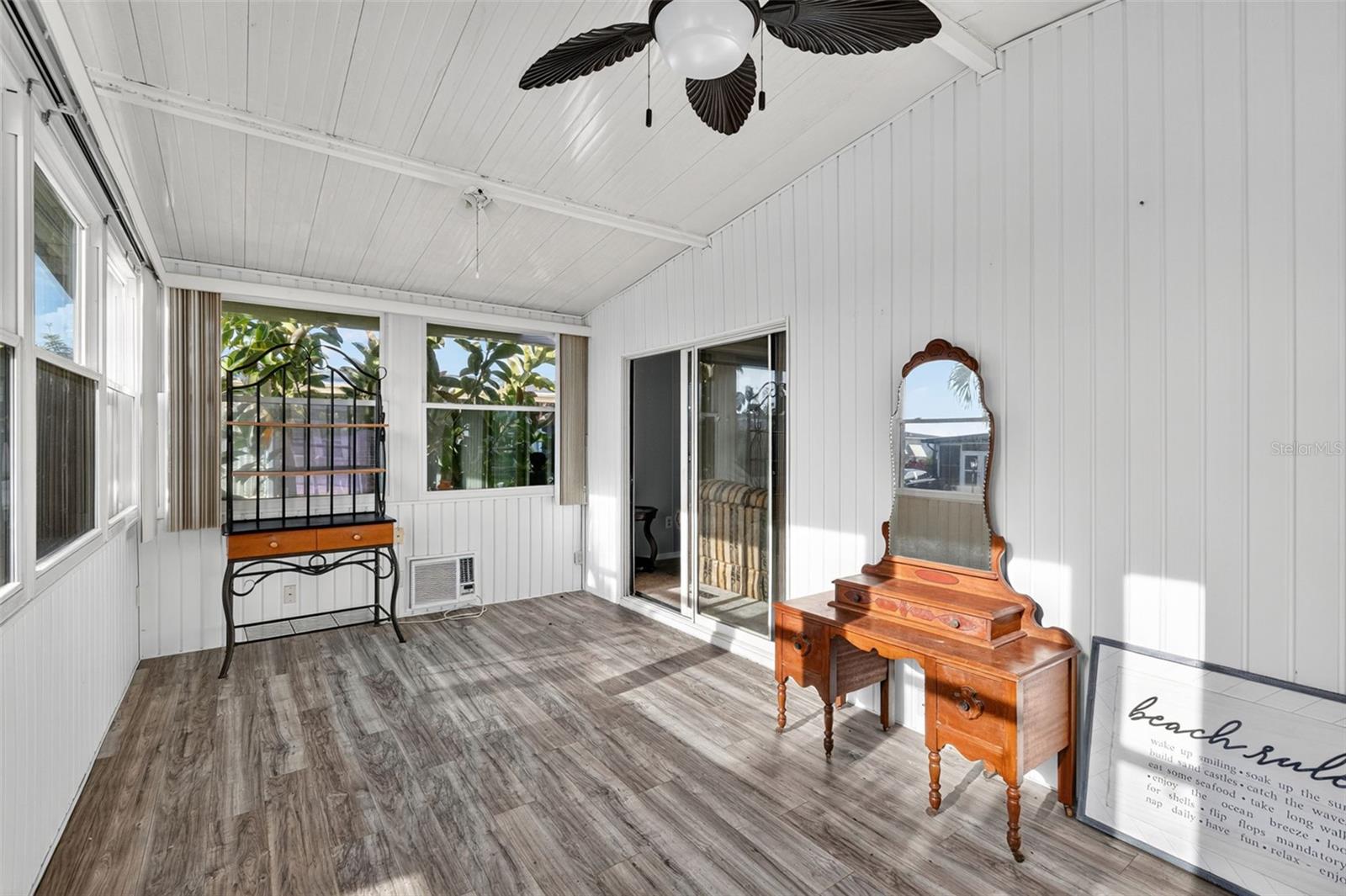 LA CASA MHP CO-OP - Residential