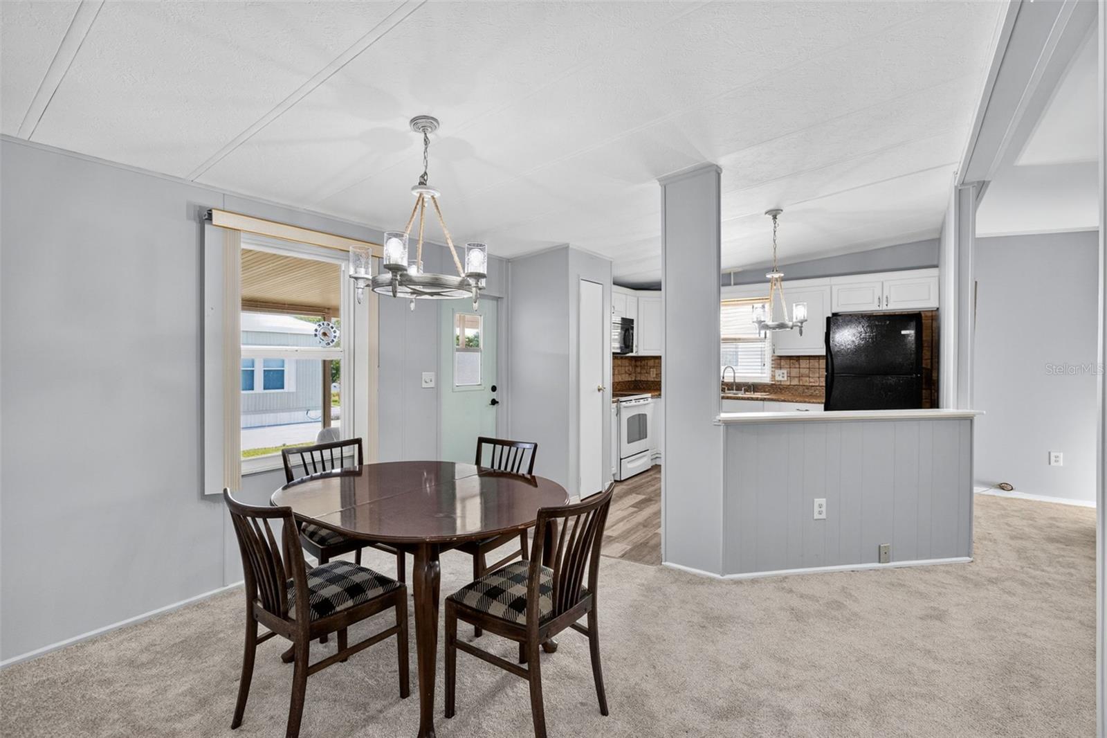 LA CASA MHP CO-OP - Residential