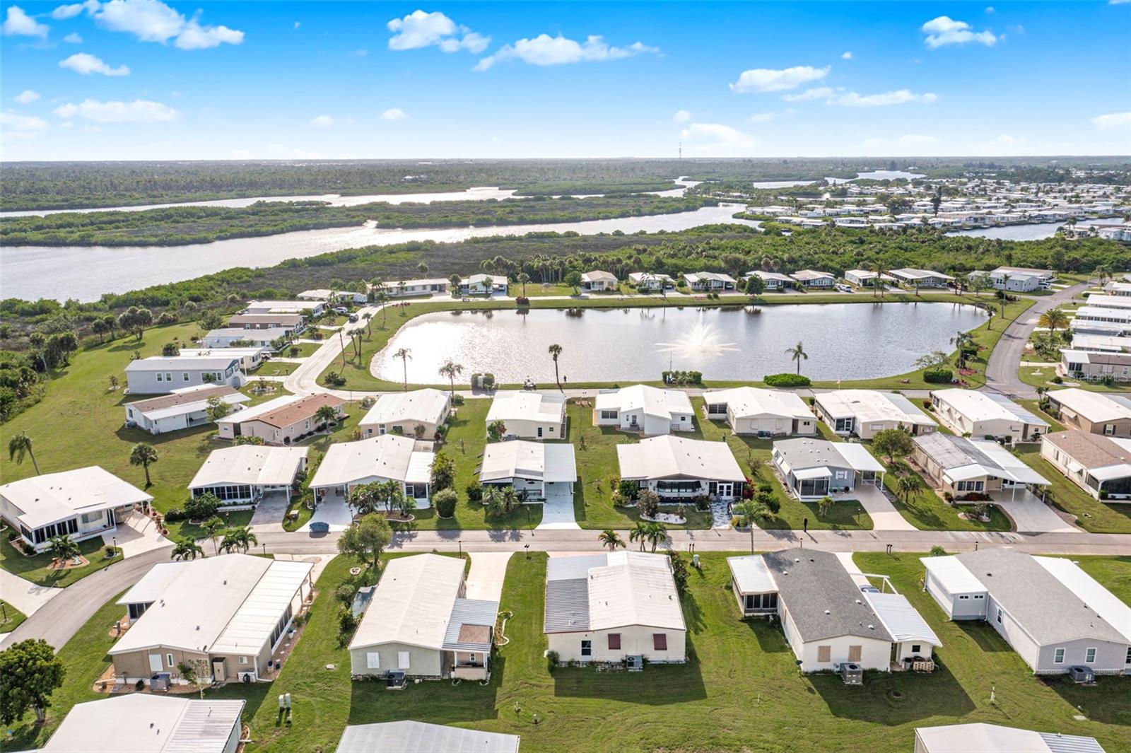 LA CASA MHP CO-OP - Residential