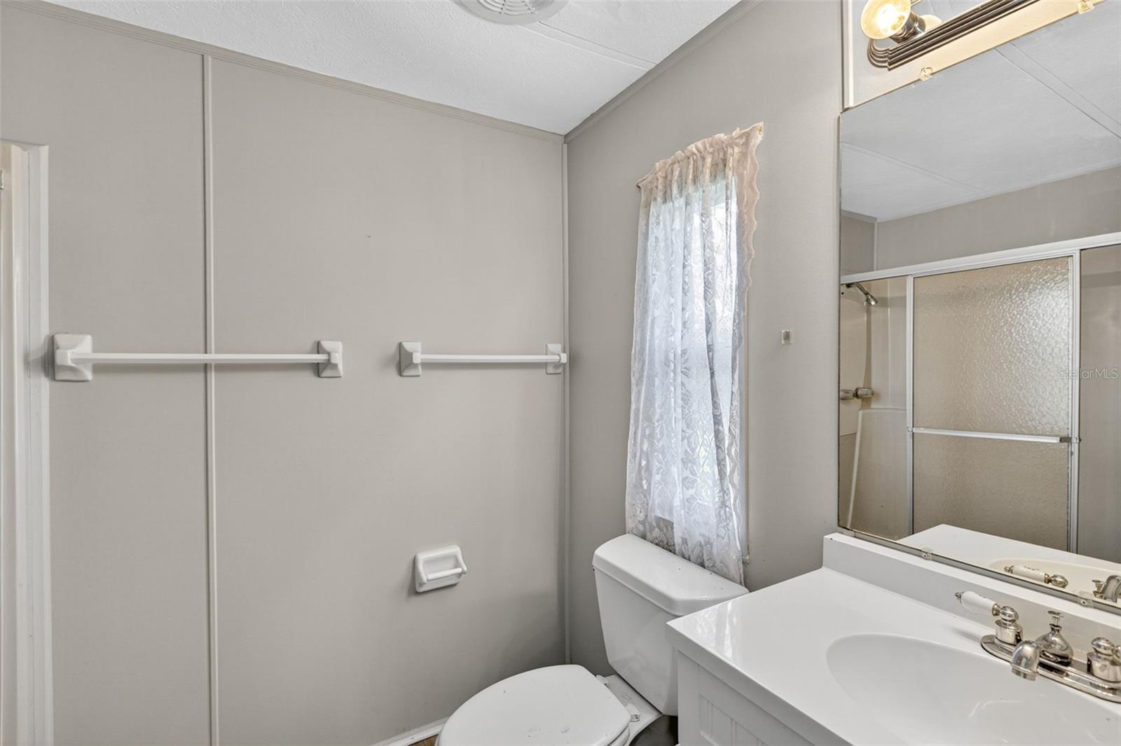 LA CASA MHP CO-OP - Residential