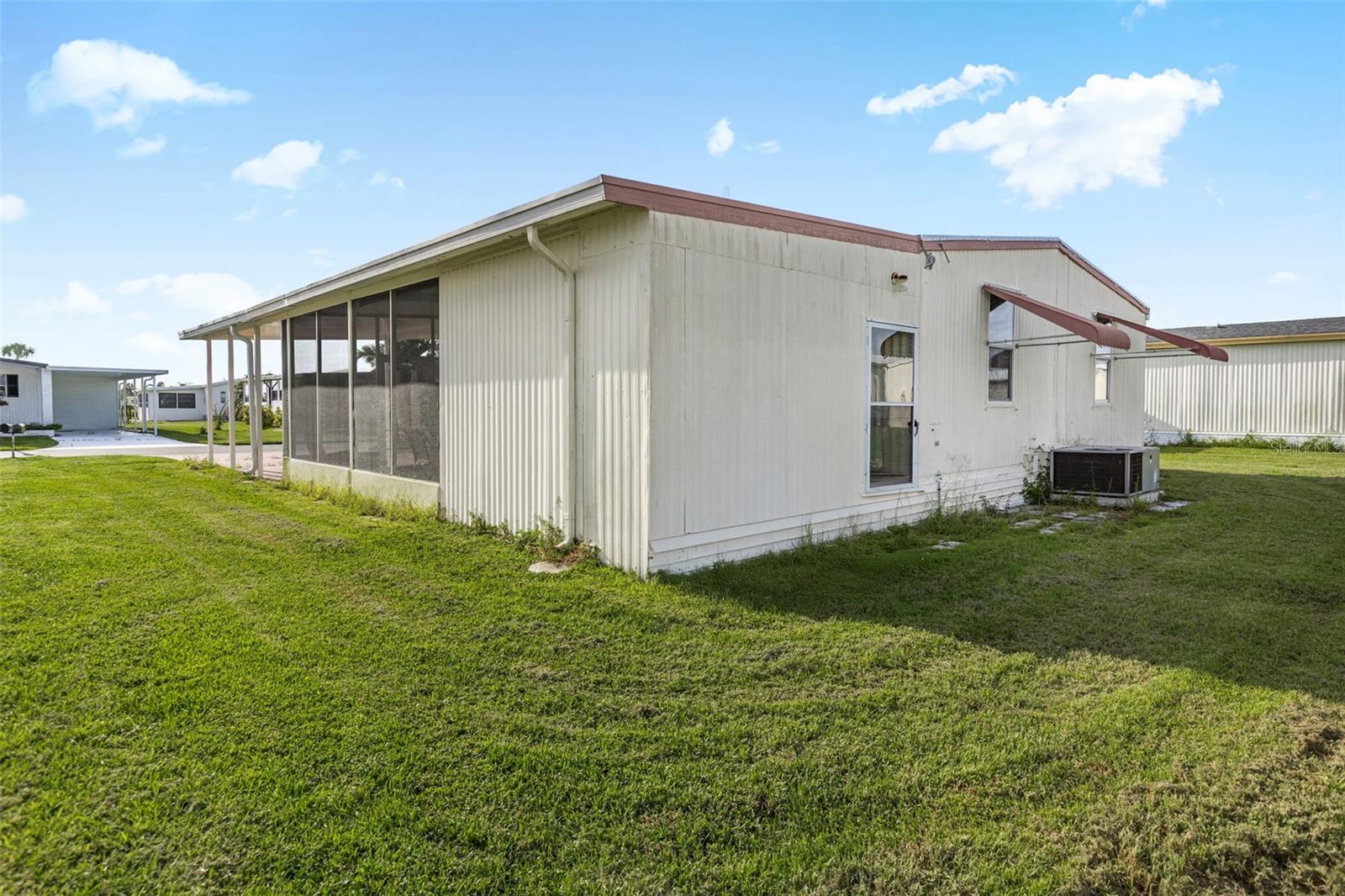 LA CASA MHP CO-OP - Residential