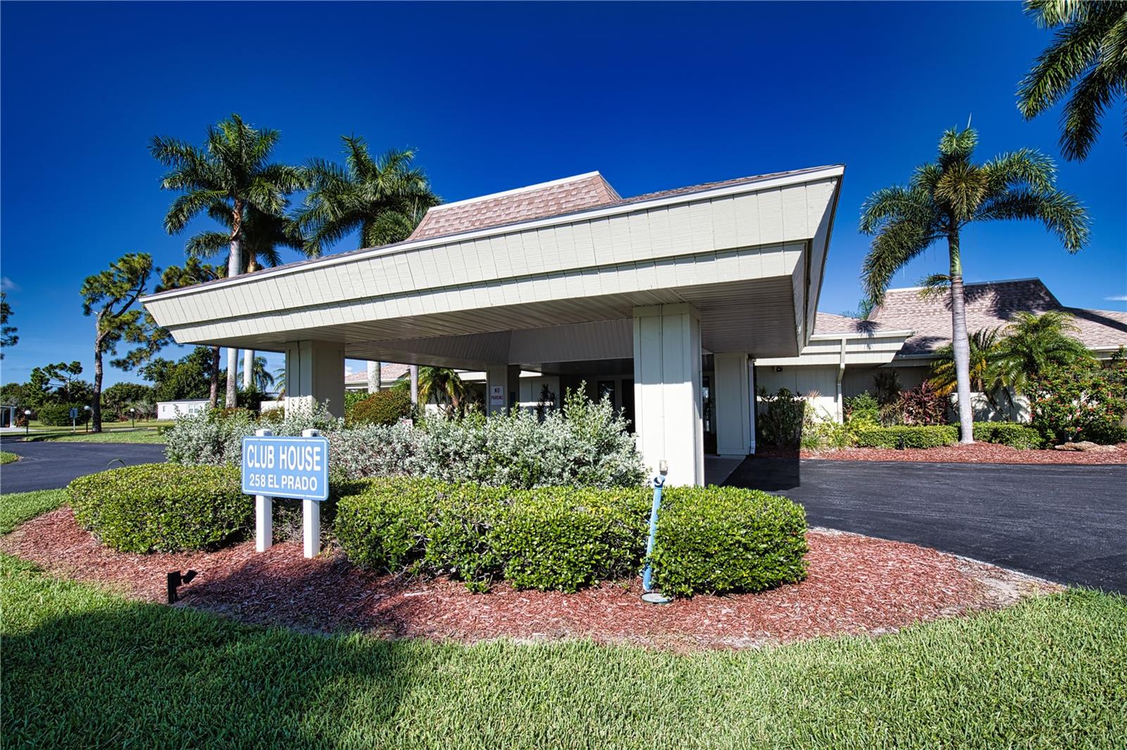 LA CASA MHP CO-OP - Residential