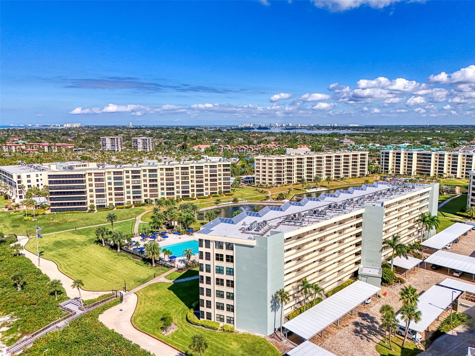 GULF & BAY CLUB PH 1 - Residential