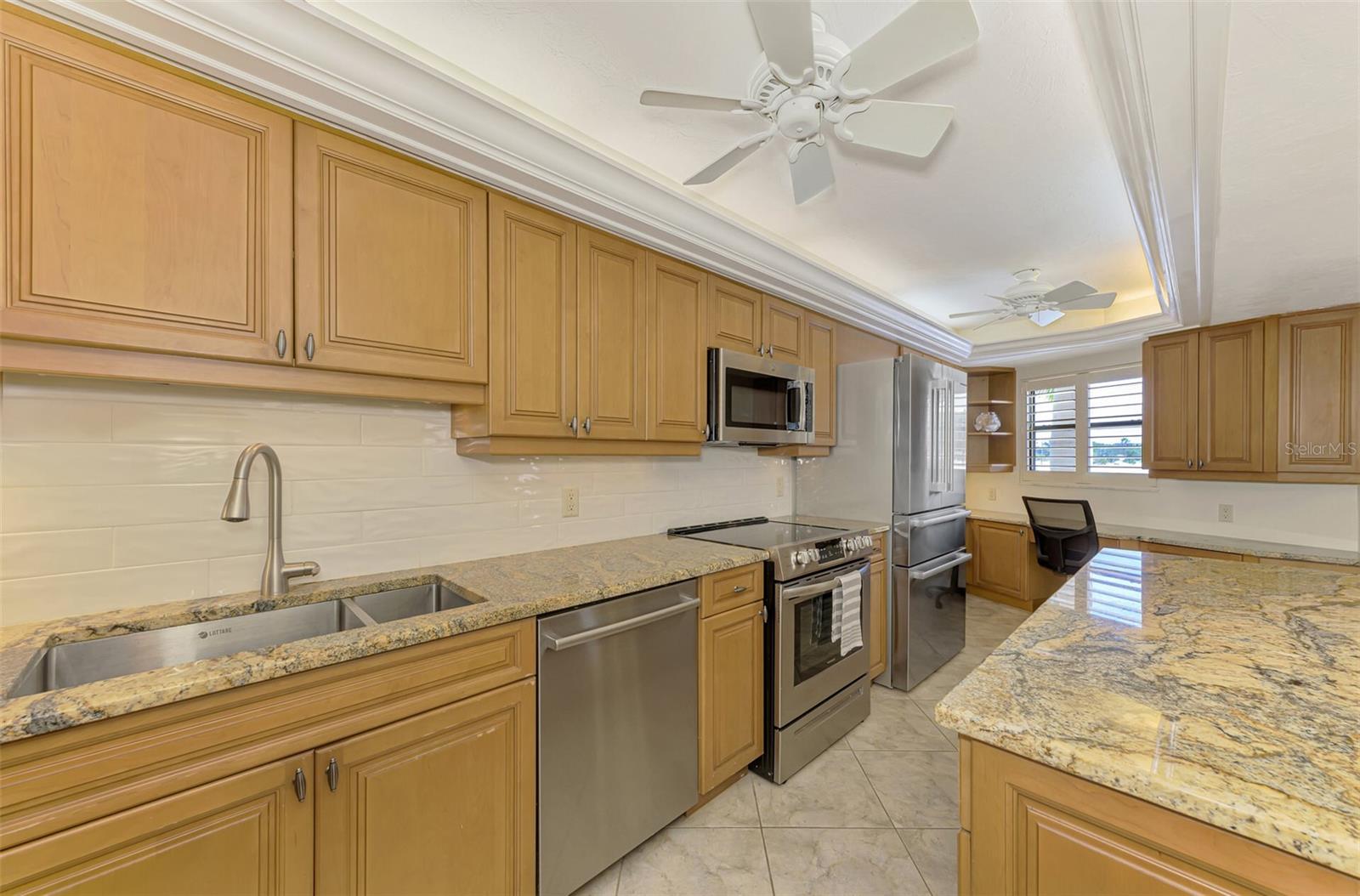 GULF & BAY CLUB PH 1 - Residential