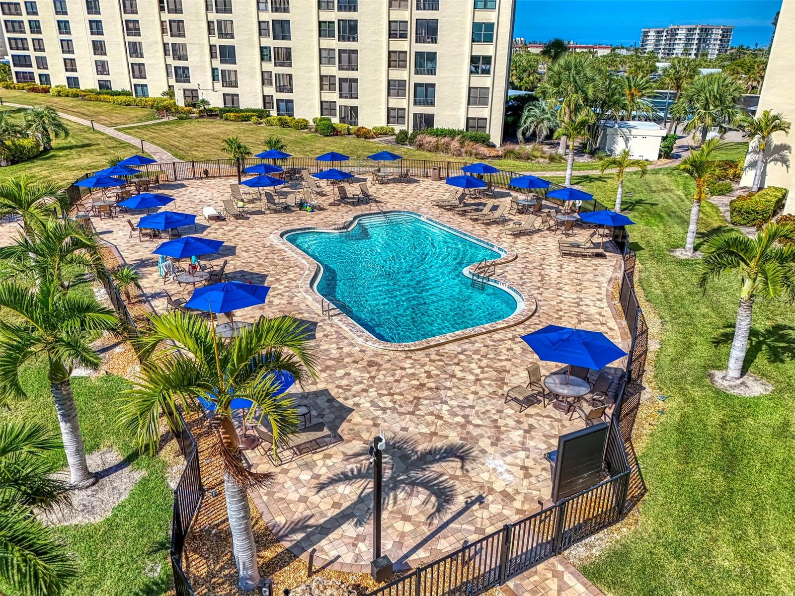 GULF & BAY CLUB PH 1 - Residential