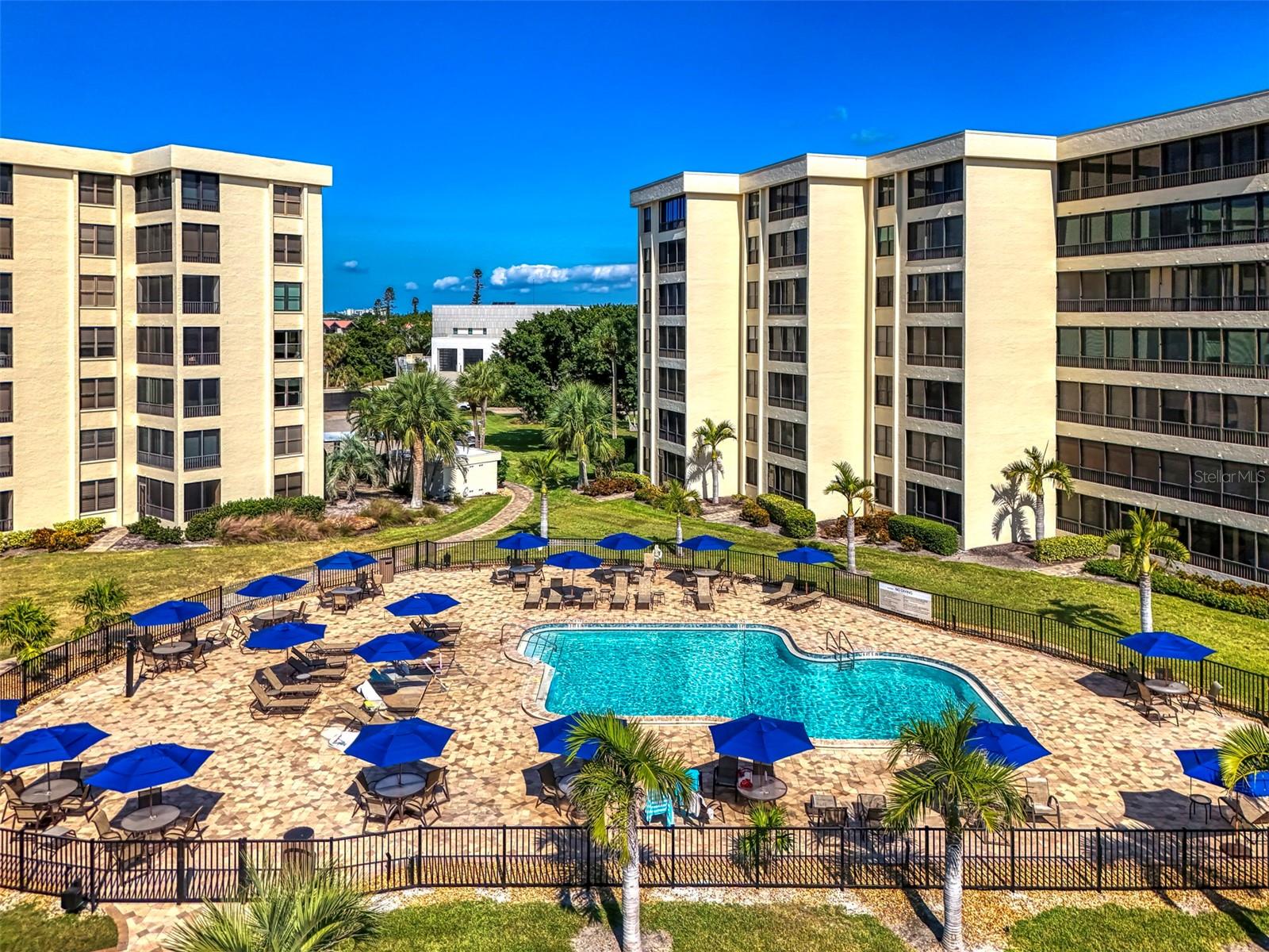 GULF & BAY CLUB PH 1 - Residential