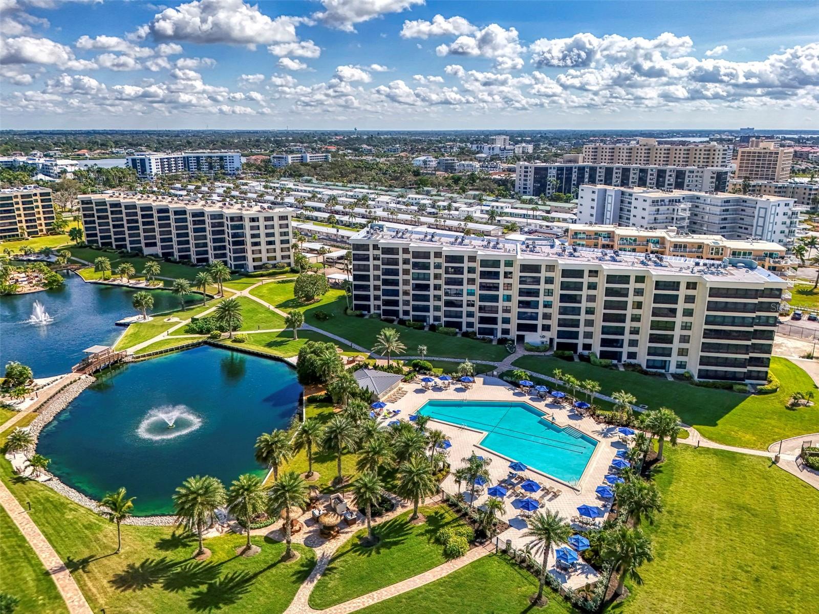 GULF & BAY CLUB PH 1 - Residential