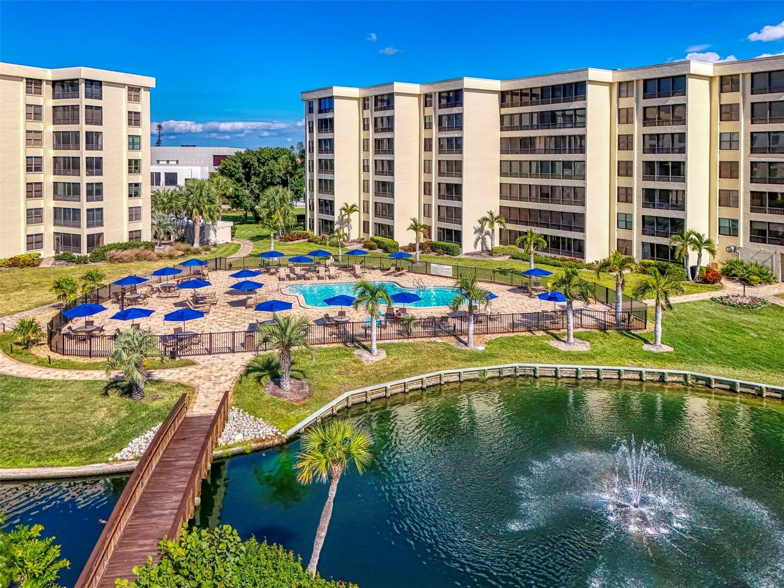 GULF & BAY CLUB PH 1 - Residential