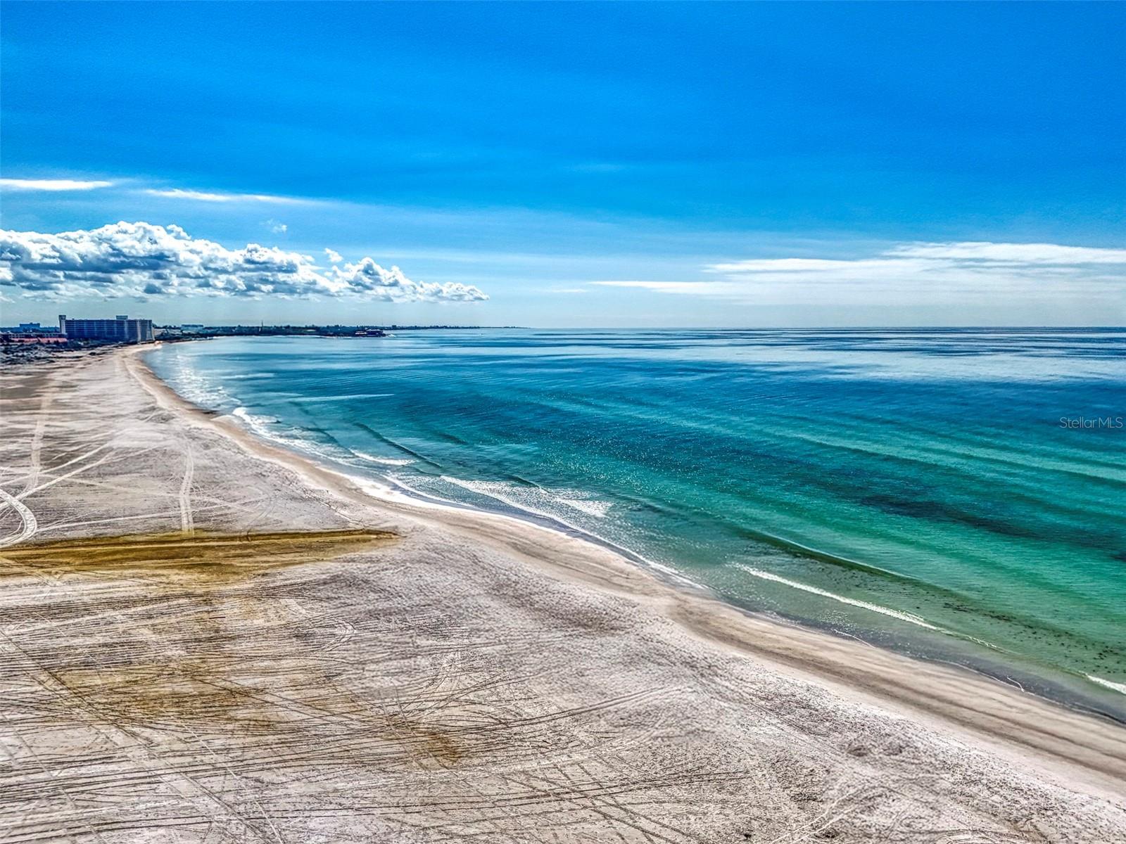 GULF & BAY CLUB PH 1 - Residential