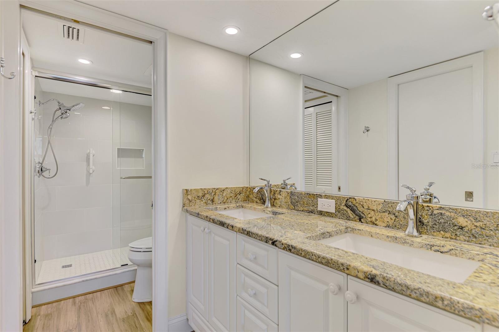 GULF & BAY CLUB PH 1 - Residential