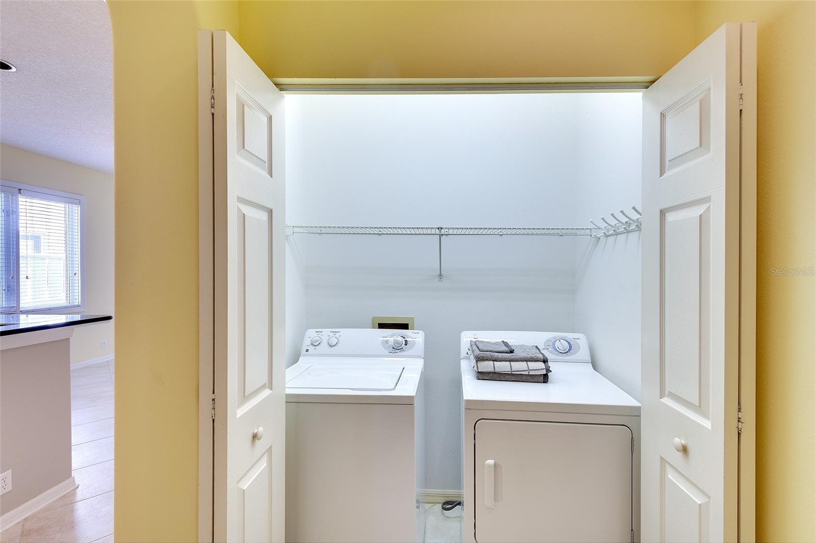 ROSEDALE 8 WESTBURY LAKES - Residential