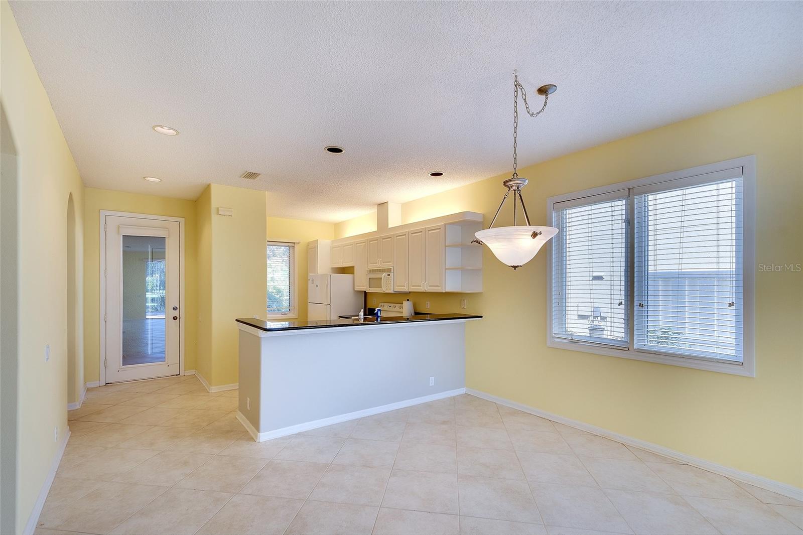 ROSEDALE 8 WESTBURY LAKES - Residential