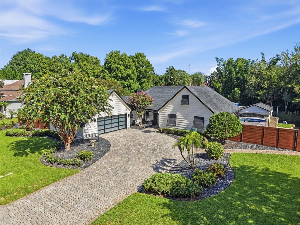Photo of 465 Mandalay Road, Orlando, FL 32809 (MLS # O6425294)