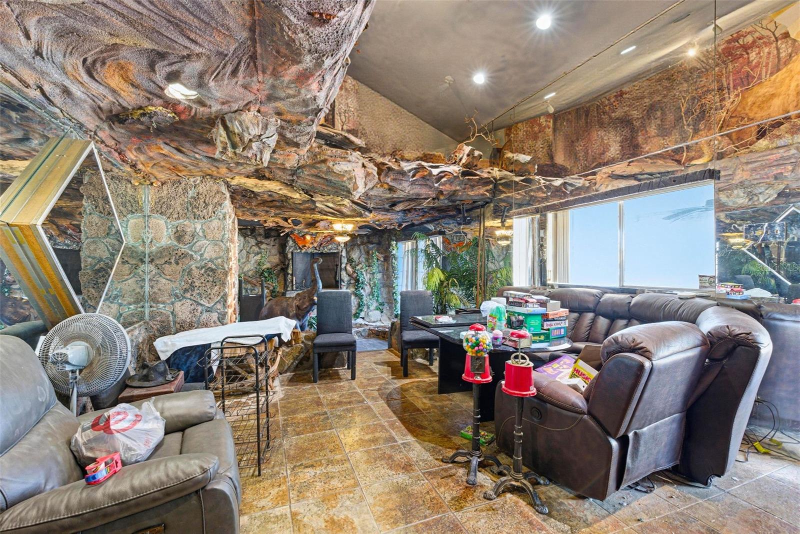 PINELLAS PARK - Residential