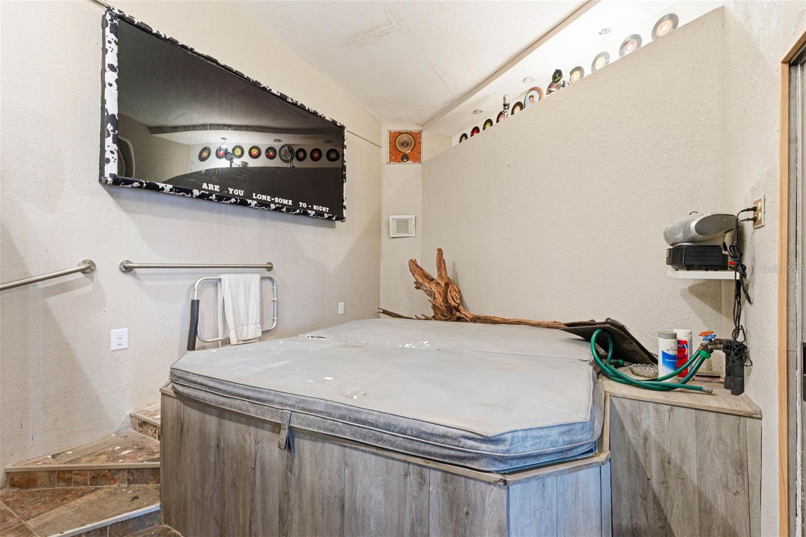 PINELLAS PARK - Residential