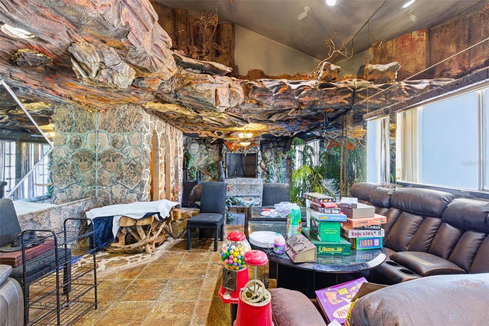 PINELLAS PARK - Residential