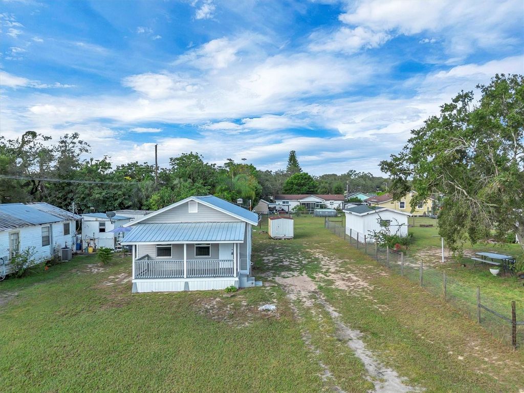 Photo of 156 Piney Avenue, Lake Wales, FL 33898 (MLS # S5136026)