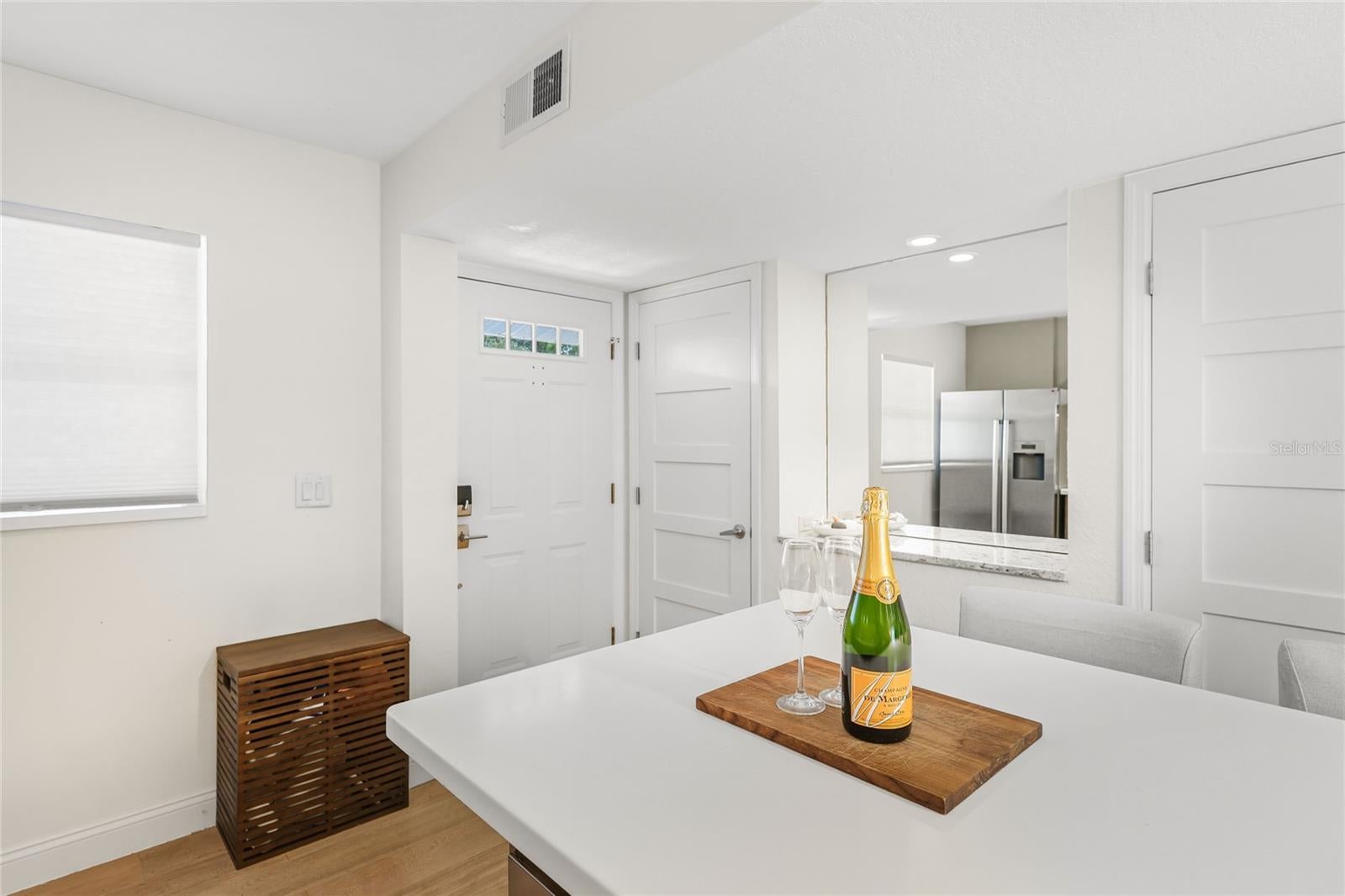 936 LA COSTA CIRCLE 10, SARASOTA, FL, 34237 3 936 LA COSTA CIRCLE 10