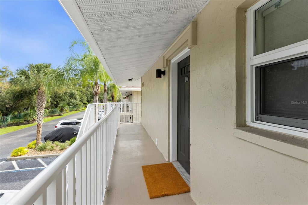 Photo of 936 La Costa Circle #10, Sarasota, FL 34237 (MLS # A4709606)