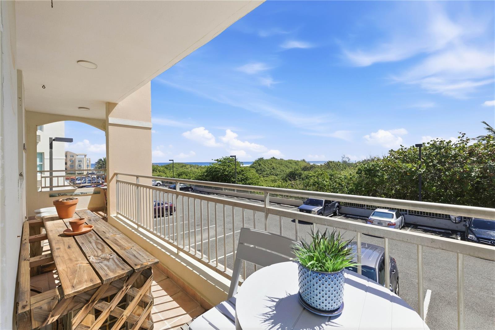 HAUDIMAR BEACH APARTMENTS - Residential