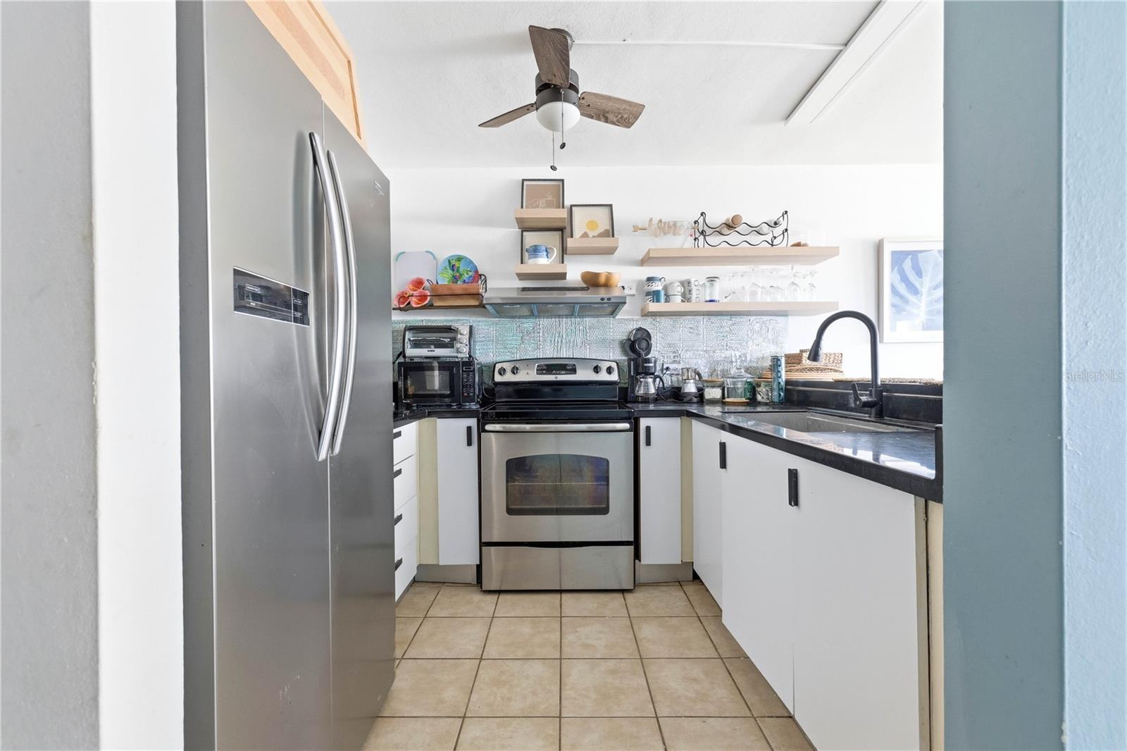 HAUDIMAR BEACH APARTMENTS - Residential