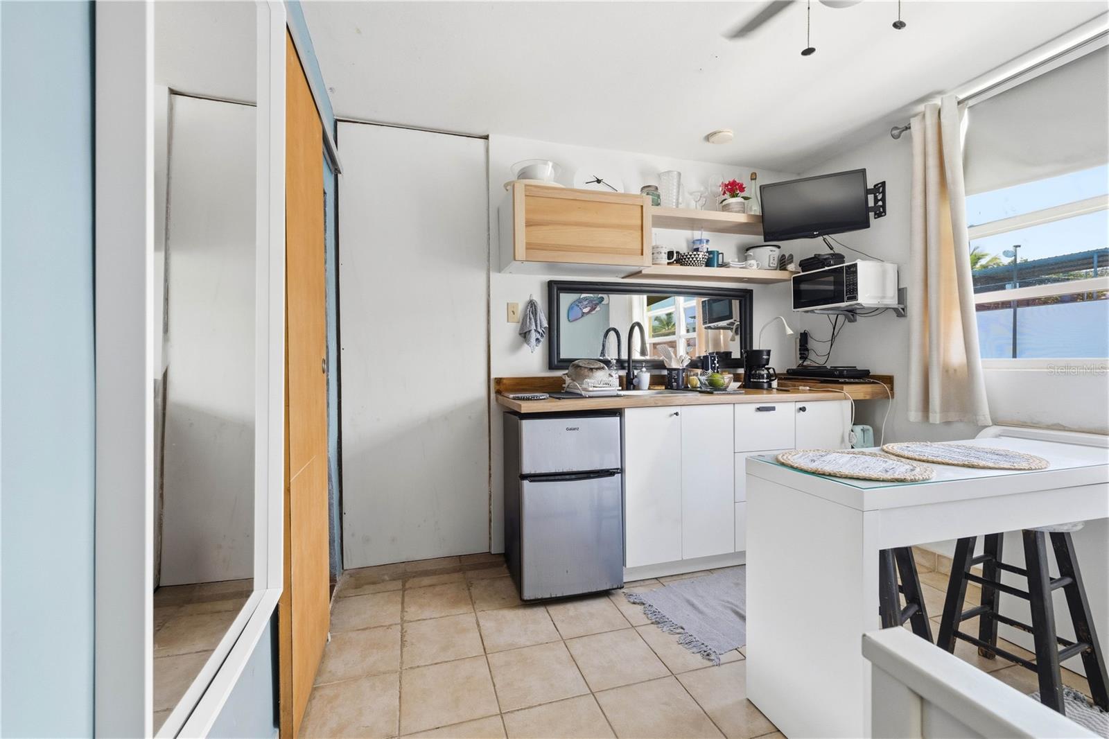 HAUDIMAR BEACH APARTMENTS - Residential