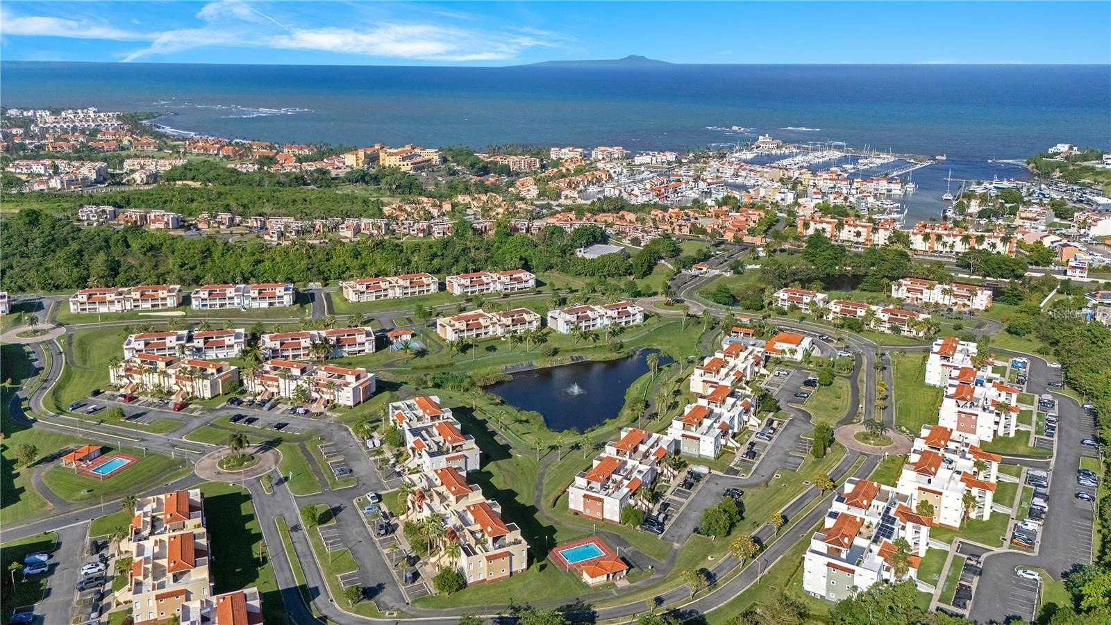 CONDOMINIO HARBOUR LAKES, PALMAS DEL MAR, HUMACAO - Residential