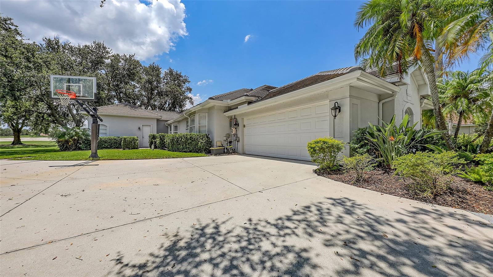 2906 ALEX MCKAY PLACE
