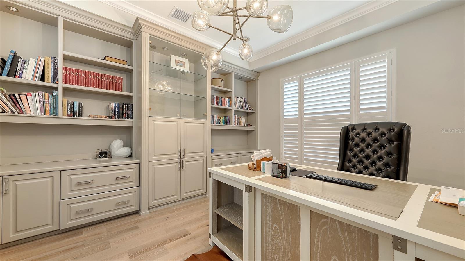 2906 ALEX MCKAY PLACE