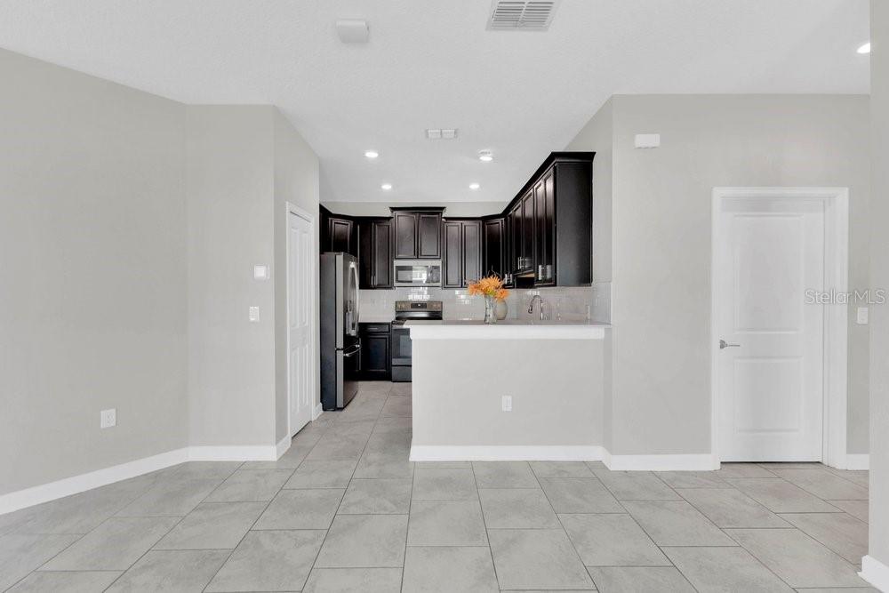 1051 QUAKER RIDGE LANE