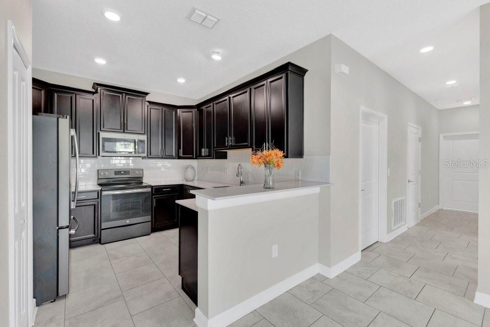 1051 QUAKER RIDGE LANE