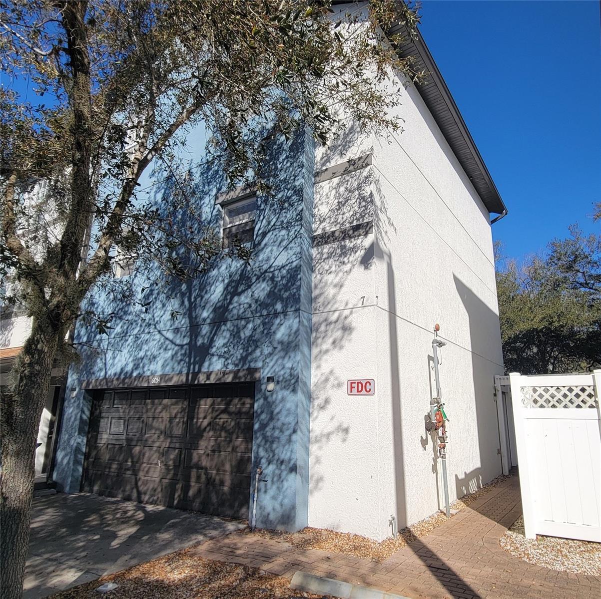 RAINTREE TWNHMS - Residential Lease