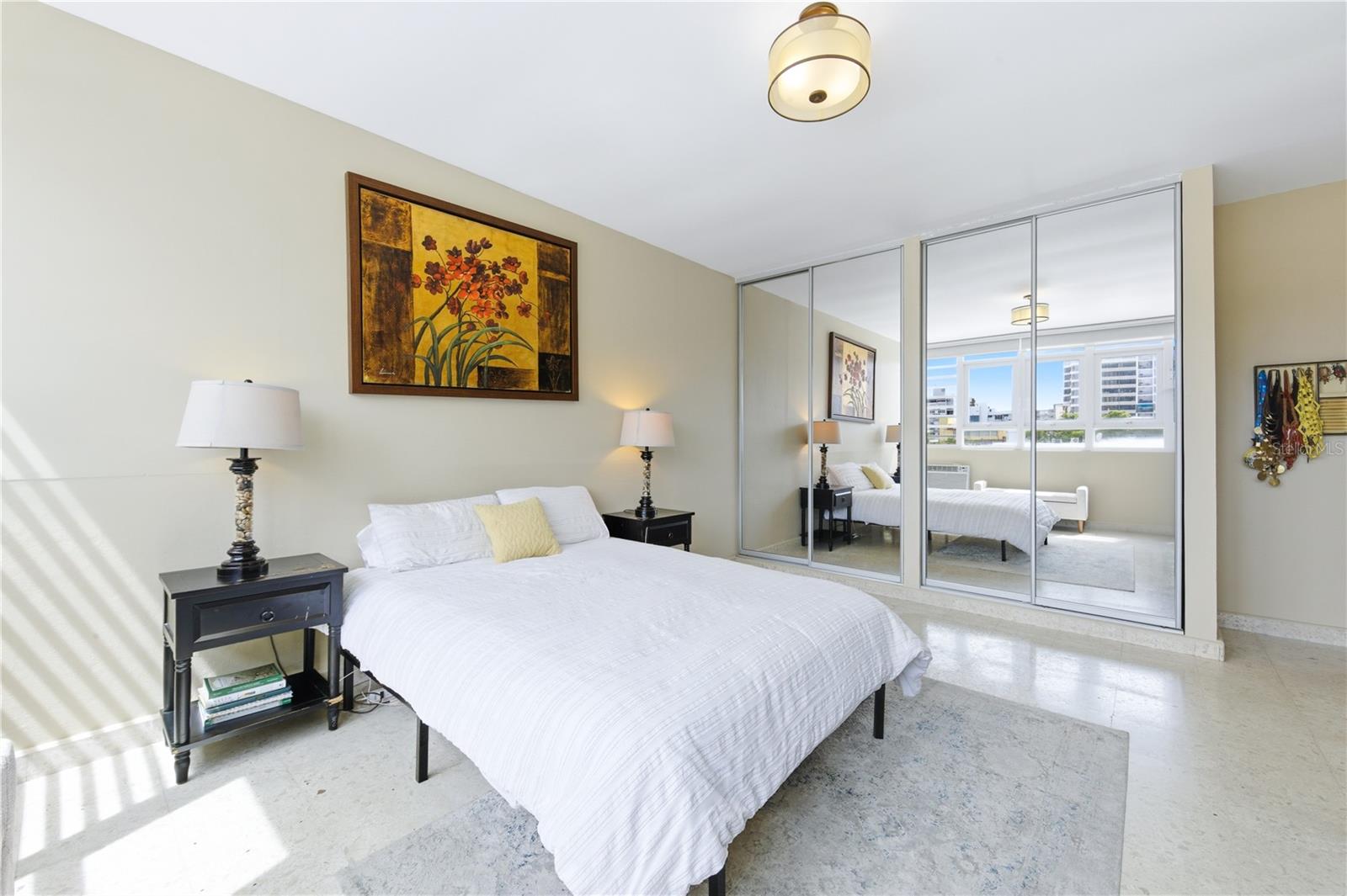 CONDADO TOWERS - Residential