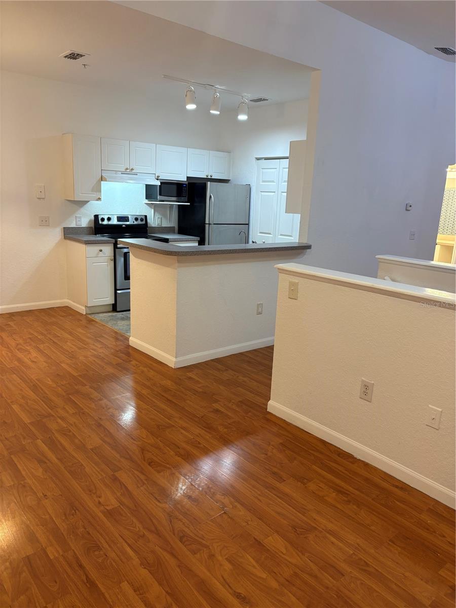 841 GRAND REGENCY POINT 205