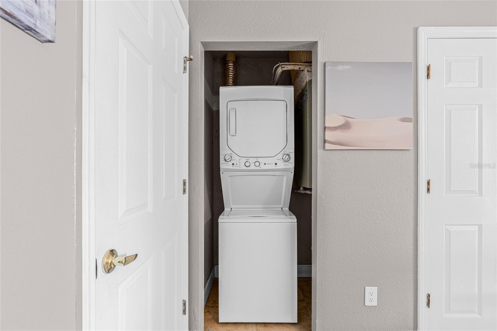 VINTAGE GRAND - Residential