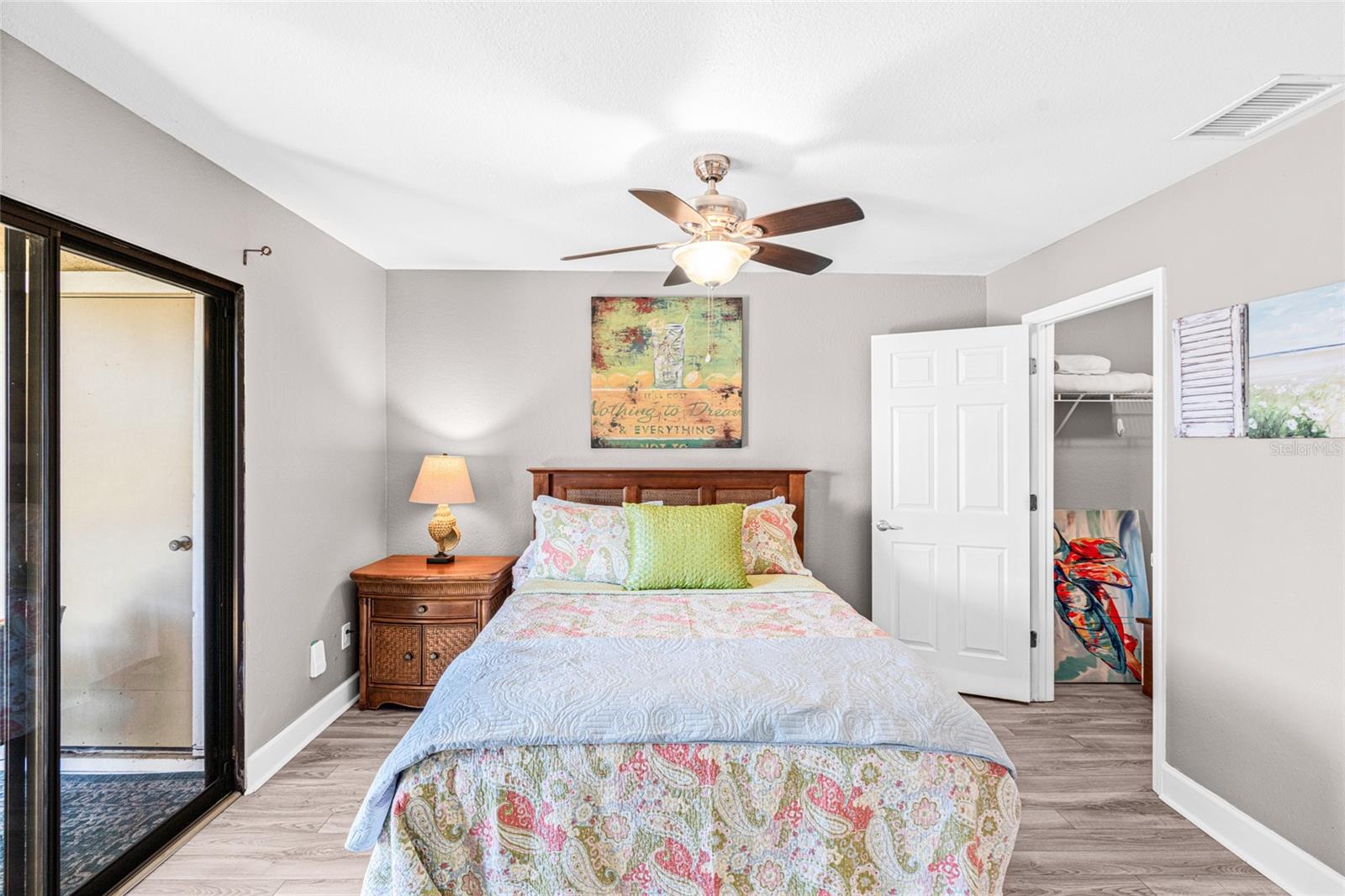 VINTAGE GRAND - Residential