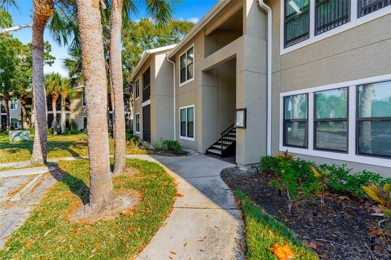 VINTAGE GRAND - Residential