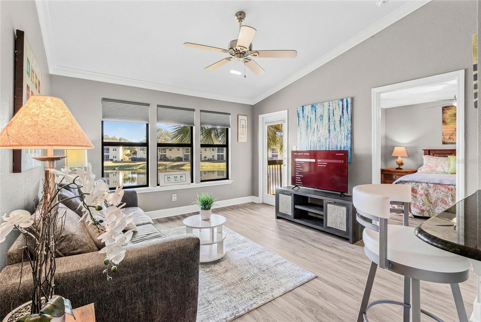 VINTAGE GRAND - Residential