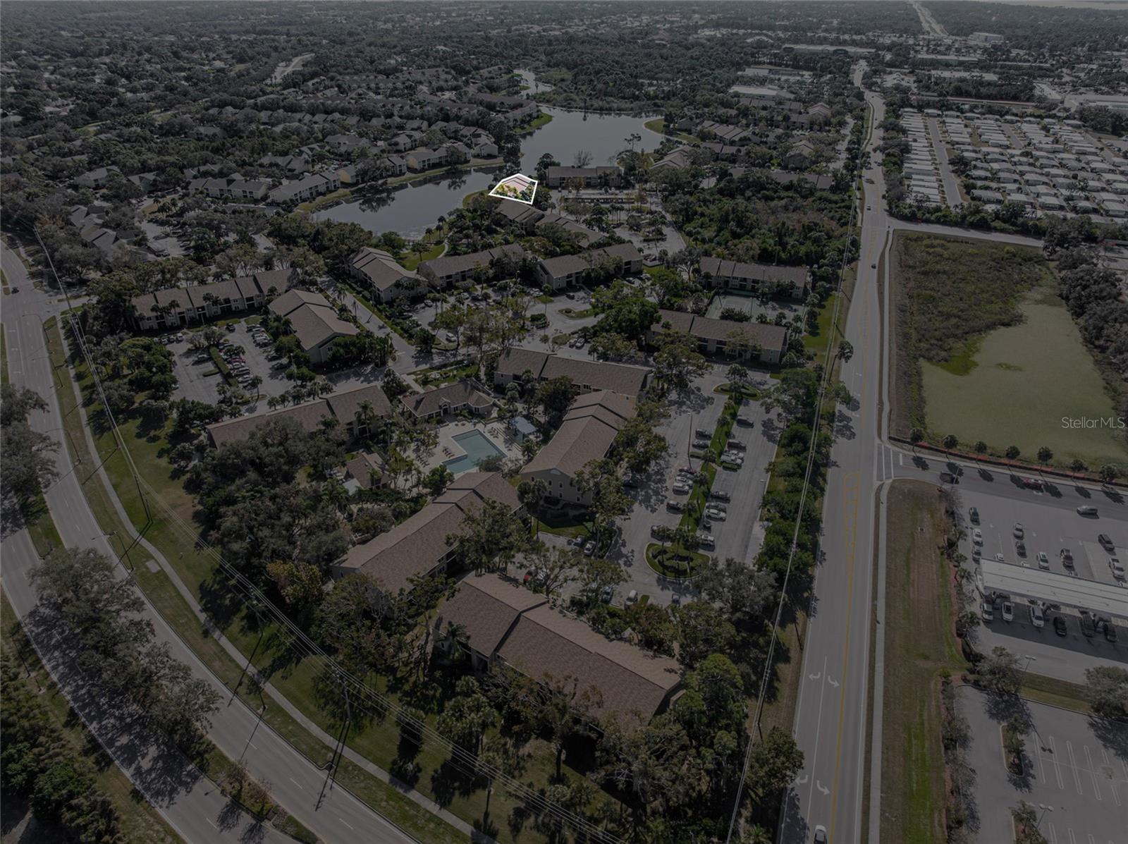 VINTAGE GRAND - Residential