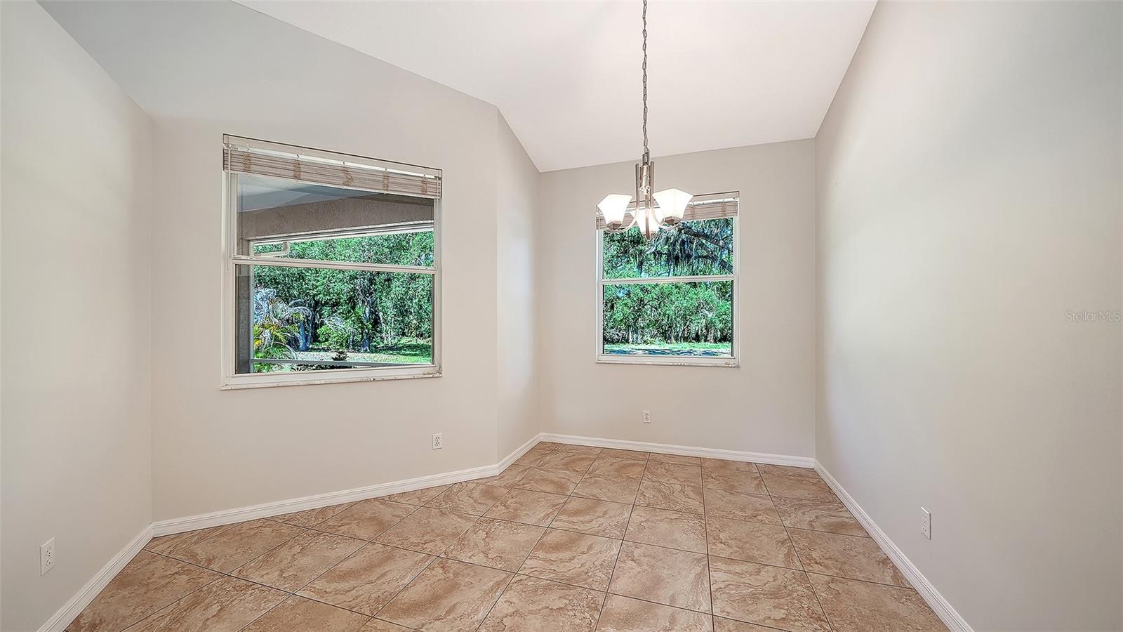 OAK CREEK FOREST - Residential
